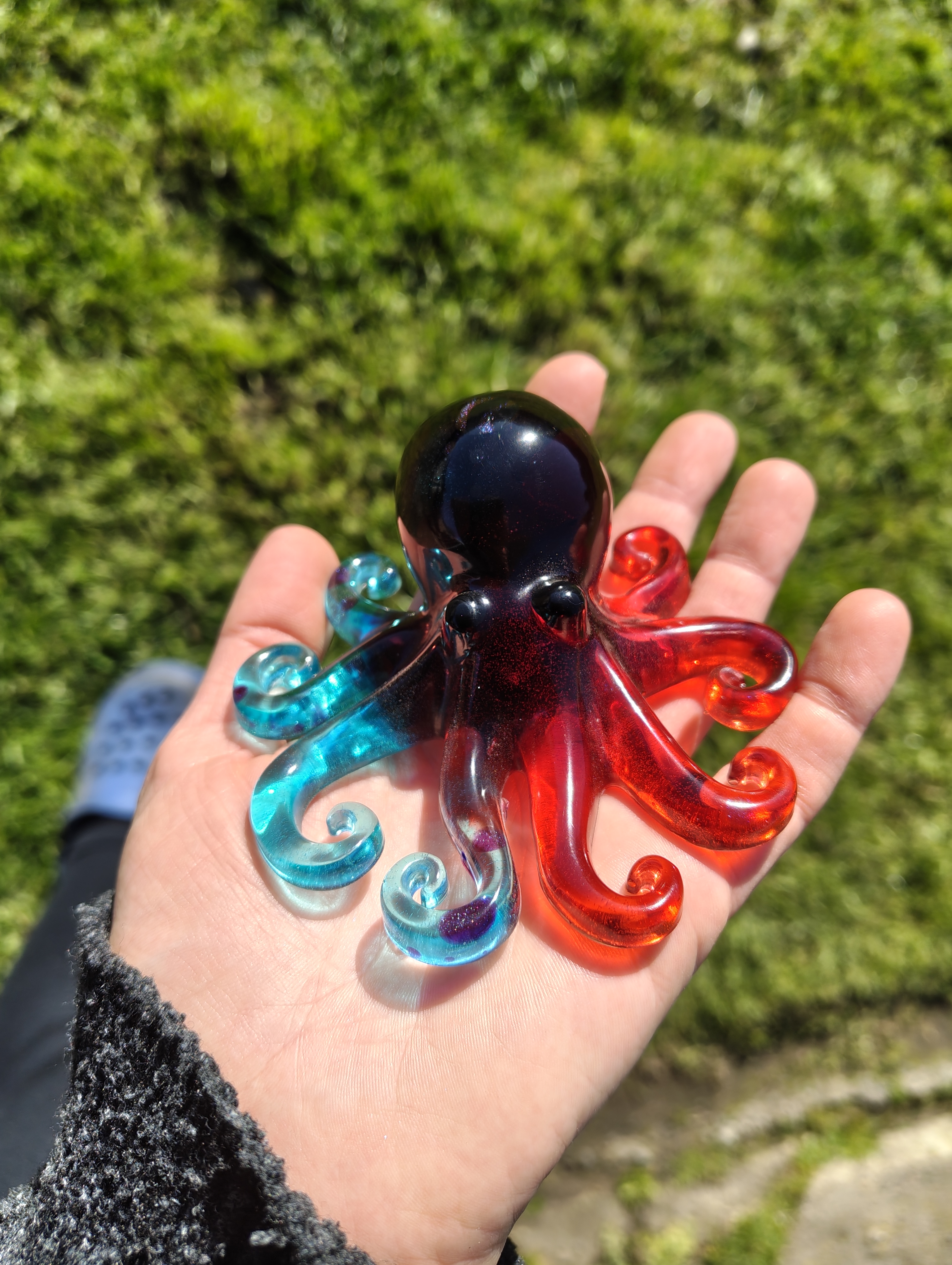 "Fire & Ice" Split Color Resin Octopus