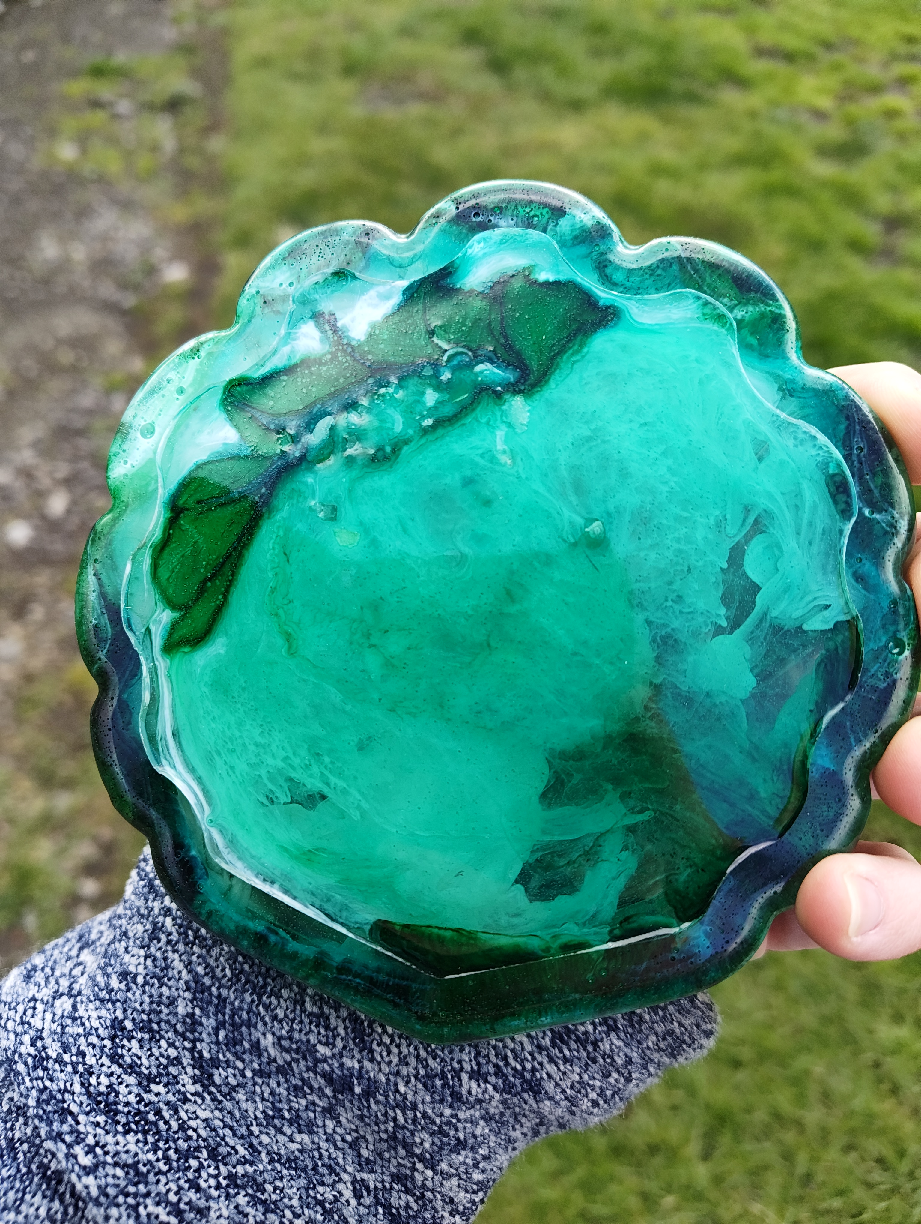 "Siren's Shell" Emerald Seafoam Resin Clam Soap Throne
