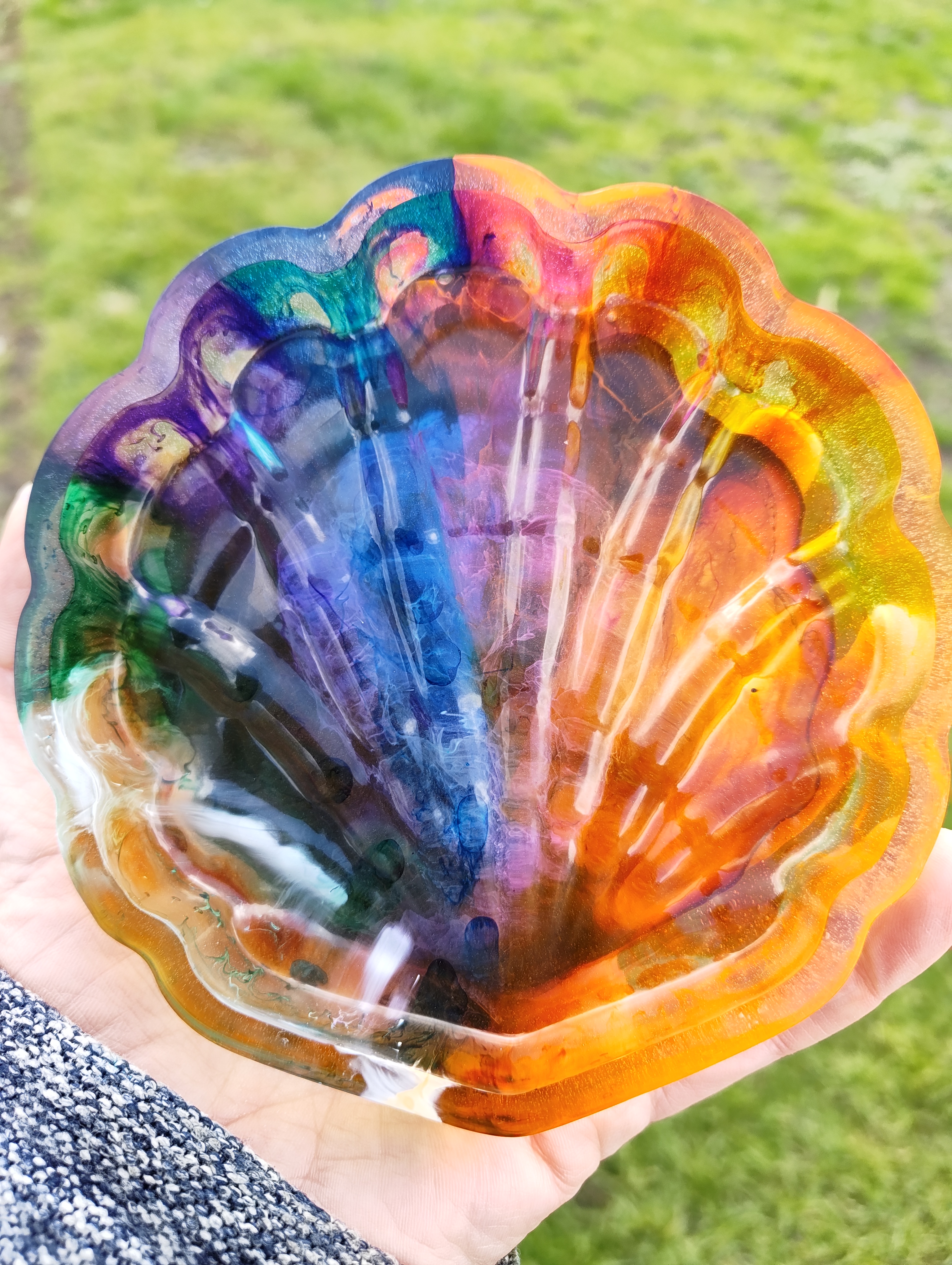 "Prismatic Reef" Rainbow Resin Clam Soap Throne