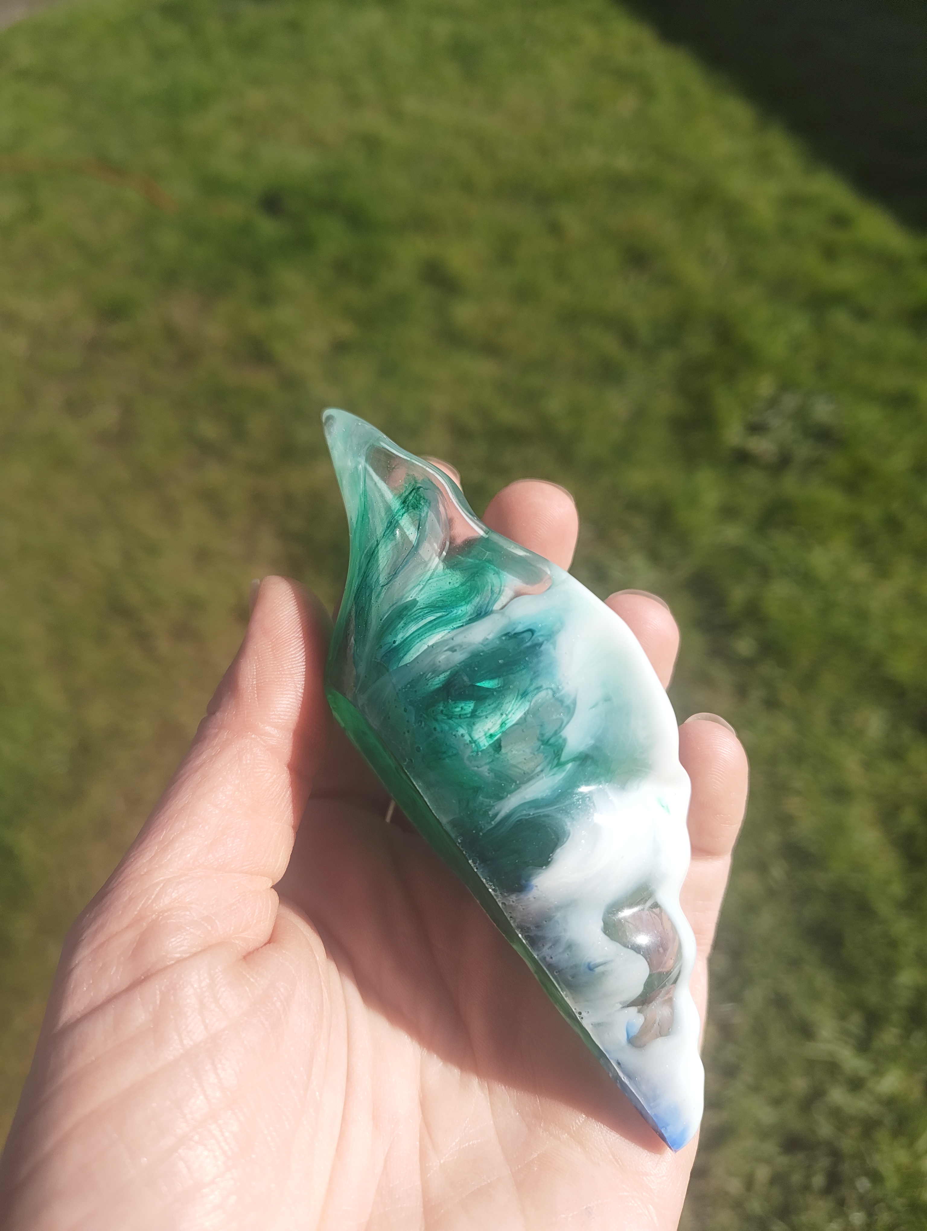 "Jade Porcelain" Emerald & White Swirl Resin Conch Shell Dish