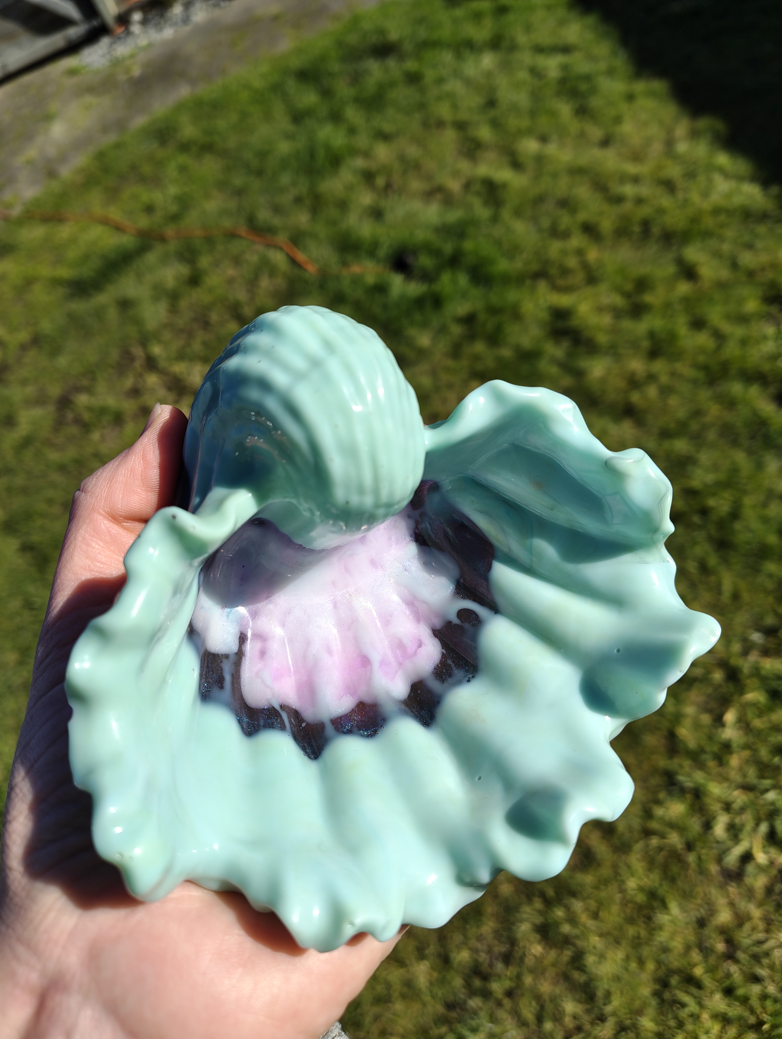 "Mermaid Grotto" Mint & Galaxy Purple Resin Wave Soap Throne