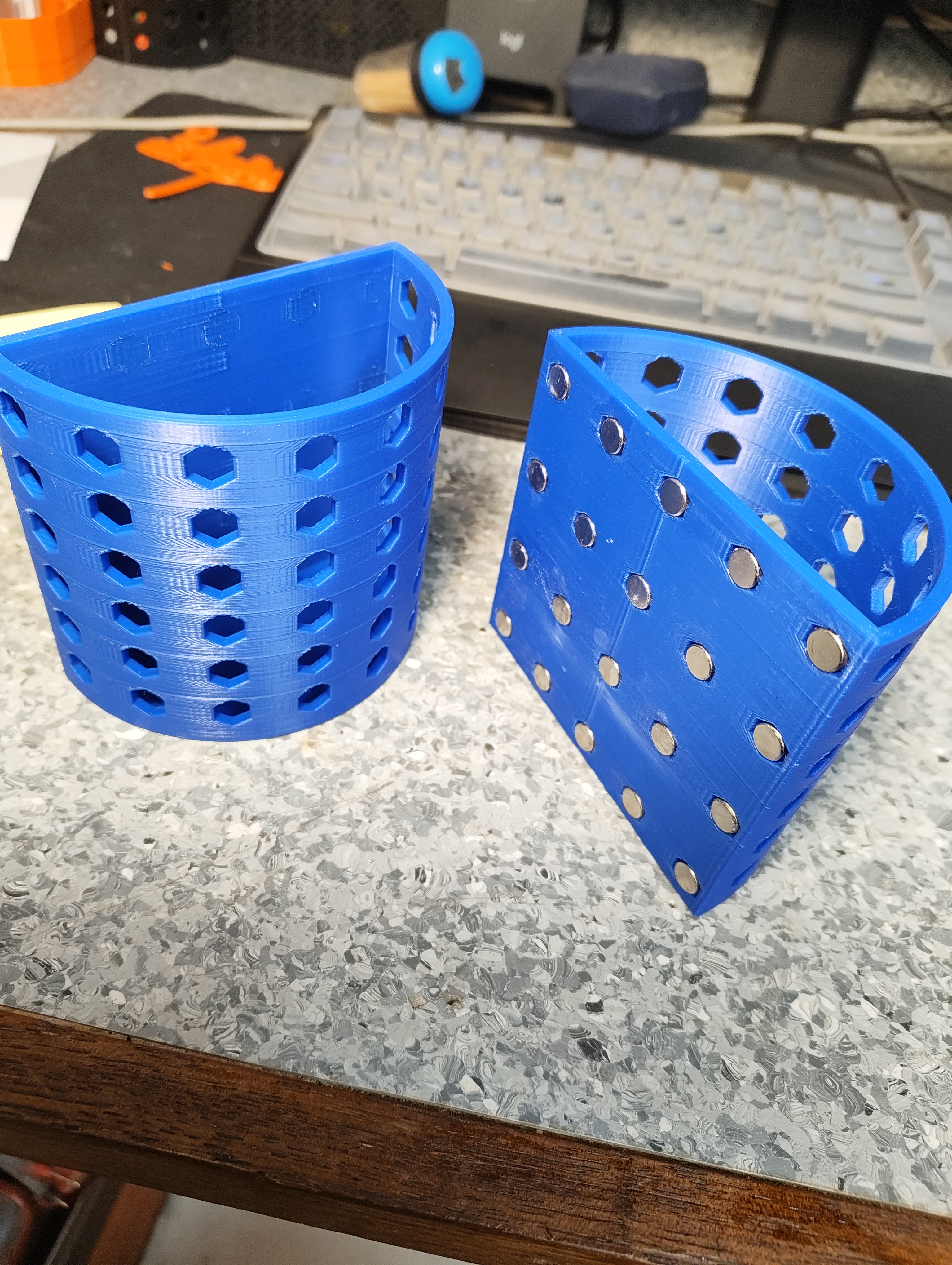 Magnetic 3D Printed Pen & Marker Caddy